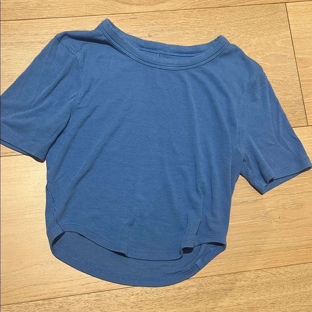 lululemon athletica Blue Short Sleeve Tee